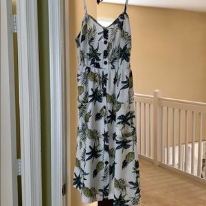 Pineapple meets palms sundress!